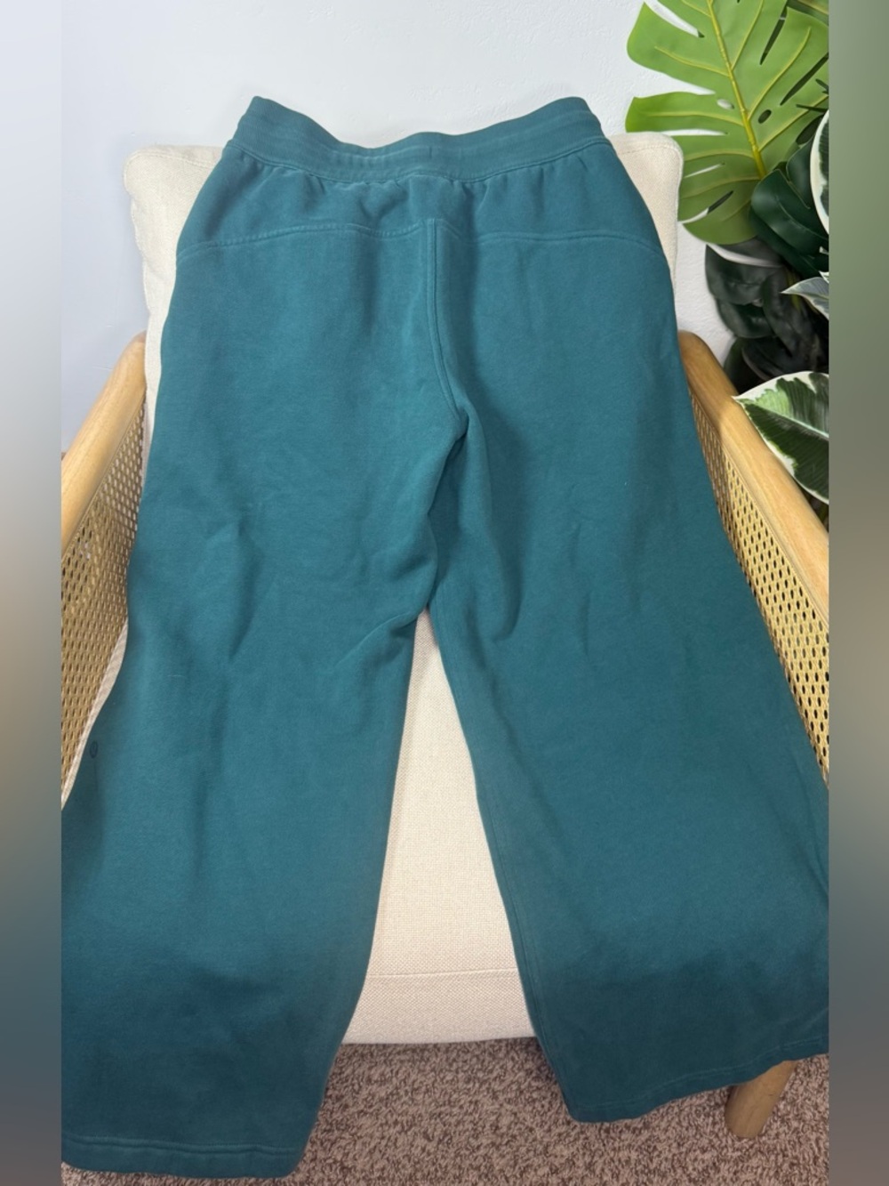 Lululemon Scuba Mid-Rise Wide-Leg Pant
*Short 27.5" Size small - Picture 5 of 9